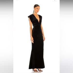 Norma Kamali v neck rectangle gown